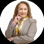 YASMIN ESQUIVEL MOSSA